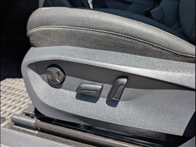 2024 Volkswagen Taos SE 4Motion