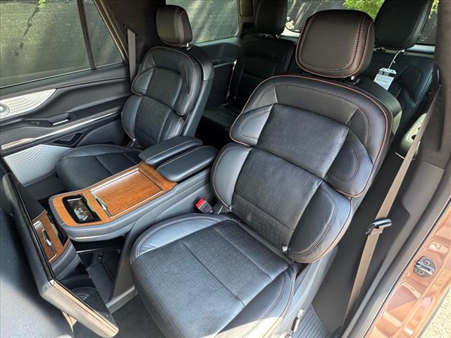 2025 Lincoln Navigator Black Label
