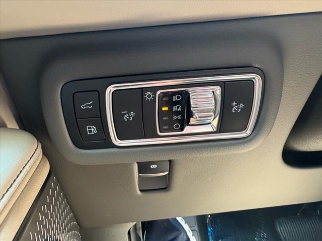 2025 Lincoln Nautilus Hybrid Reserve