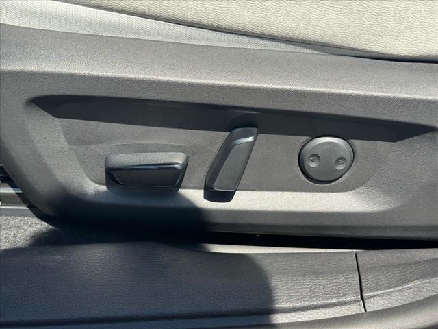 2025 Mitsubishi Outlander SEL Platinum Edition