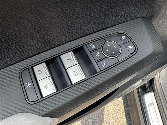 2025 Mitsubishi Outlander SEL Platinum Edition