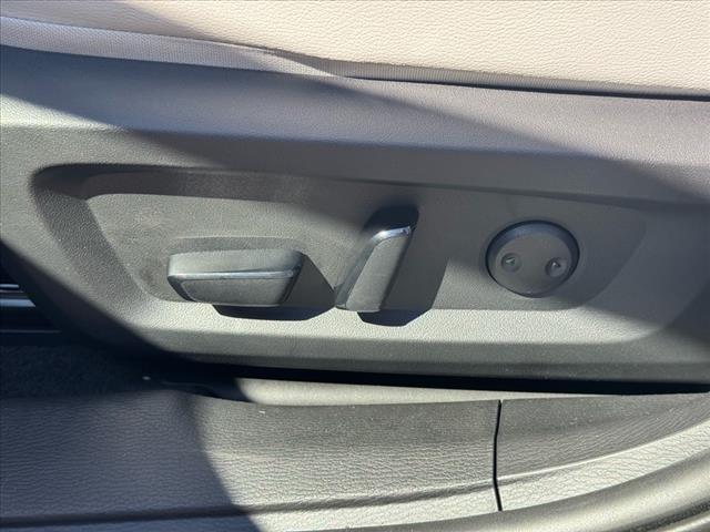 2025 Mitsubishi Outlander SEL Platinum Edition
