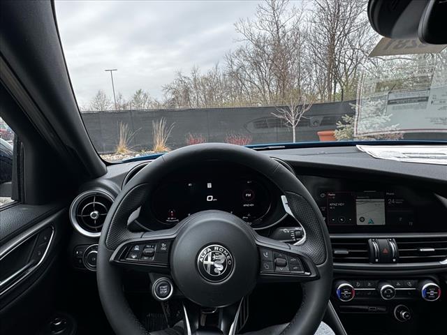 2025 Alfa Romeo Giulia Base