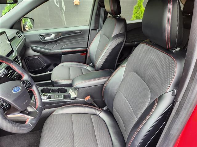 2023 Ford Escape ST-Line Select