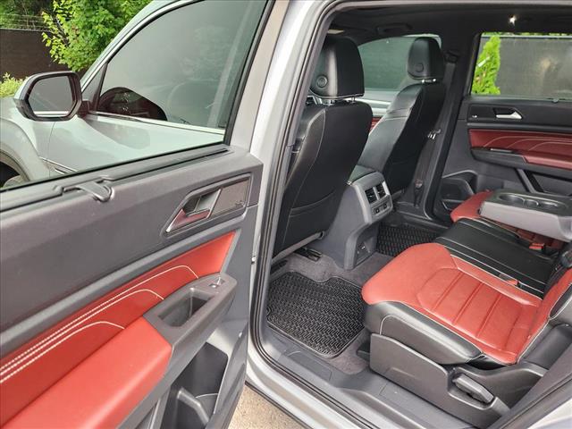 2022 Volkswagen Atlas Cross Sport V6 SEL Premium R-Line 4Motion