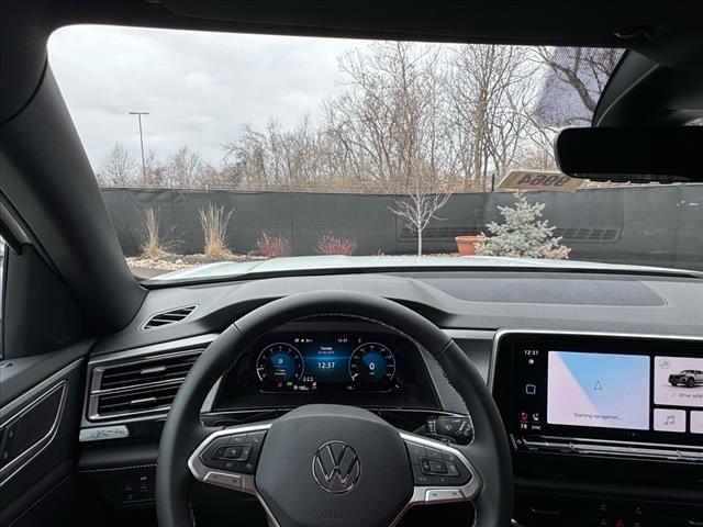 2025 Volkswagen Atlas Cross Sport SE 4Motion