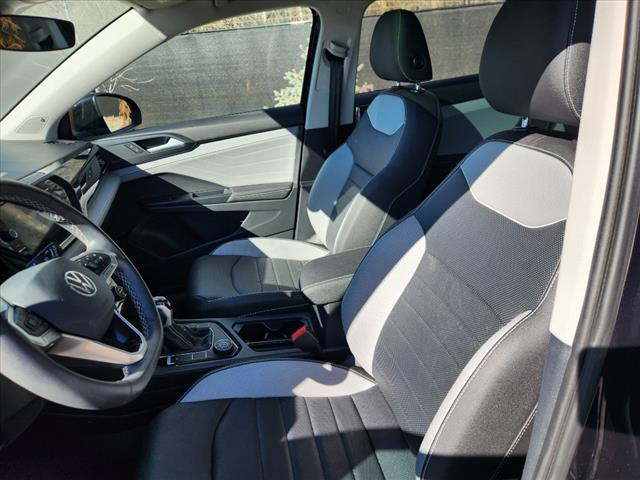2024 Volkswagen Taos SEL 4Motion