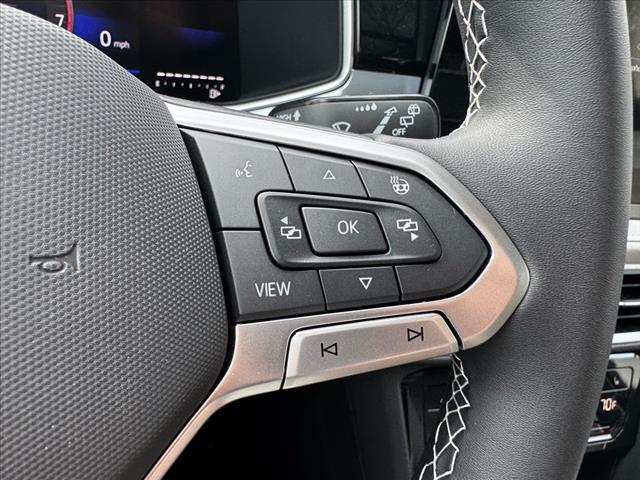 2025 Volkswagen Taos SE 4Motion