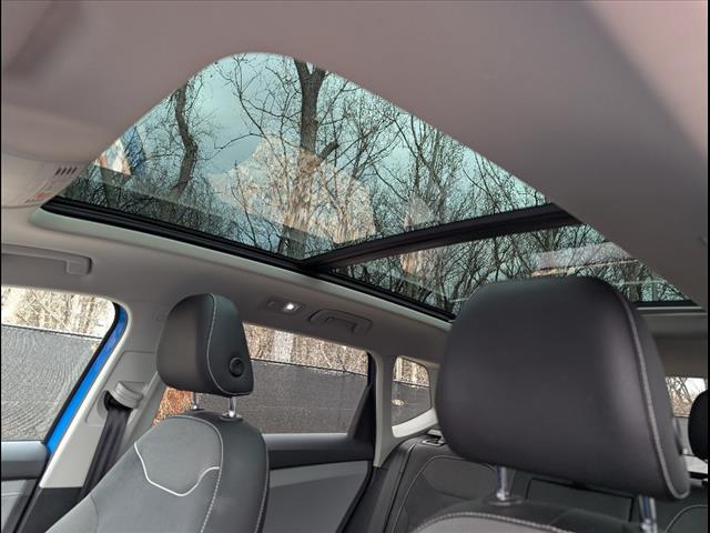 2024 Volkswagen Taos SE 4Motion