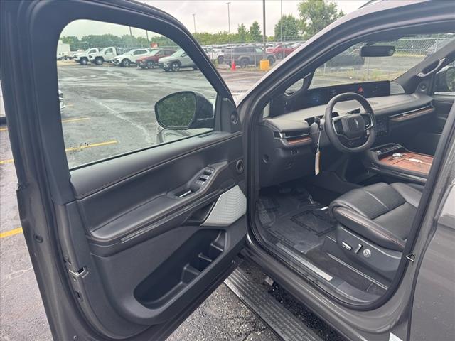 2025 Lincoln Navigator Black Label