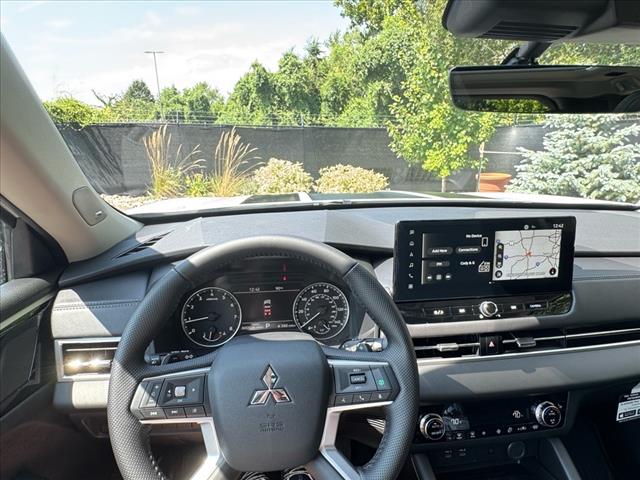 2025 Mitsubishi Outlander Trail Edition