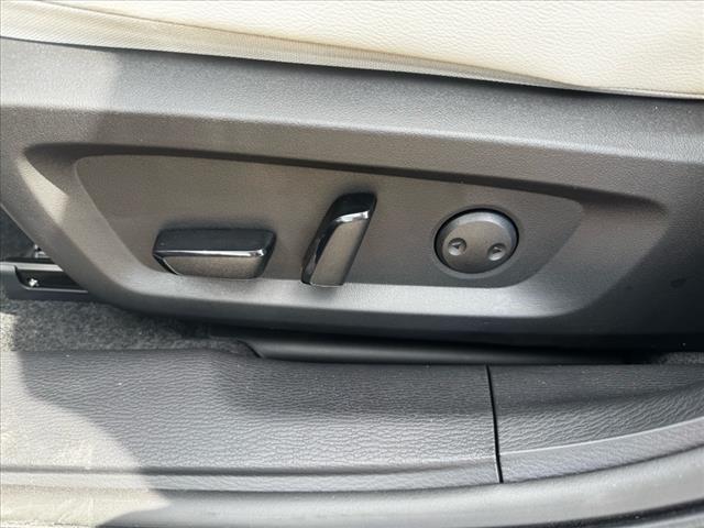 2025 Mitsubishi Outlander SEL Platinum Edition