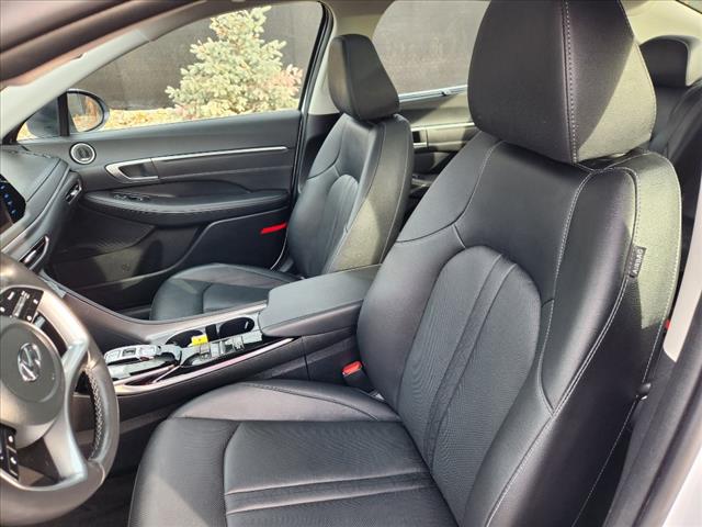 2023 Hyundai SONATA Hybrid Limited