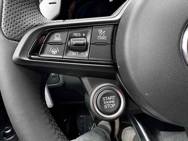 2025 Alfa Romeo Giulia Base