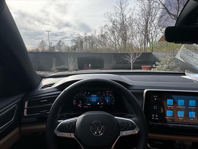 2025 Volkswagen Atlas Cross Sport SEL R-Line Black 4Motion