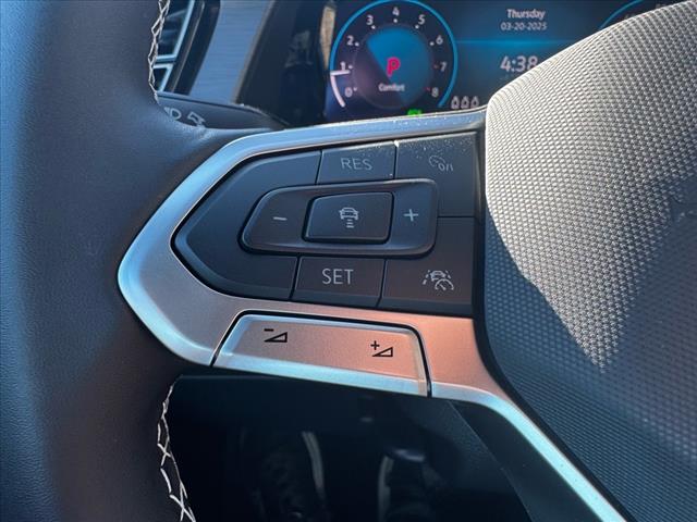 2025 Volkswagen Atlas Cross Sport SE 4Motion