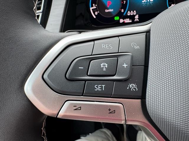 2025 Volkswagen Atlas Cross Sport SE 4Motion