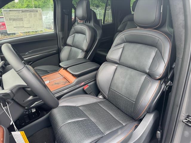 2025 Lincoln Navigator Black Label