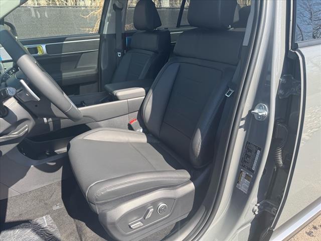 2025 Hyundai SANTA FE Limited