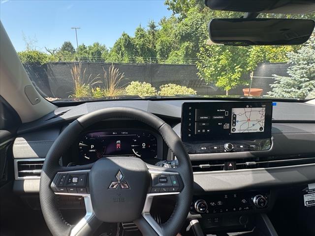 2025 Mitsubishi Outlander SEL