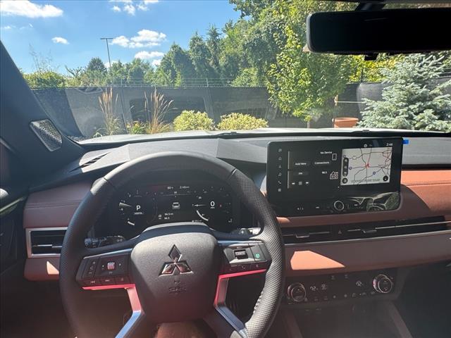 2025 Mitsubishi Outlander SEL