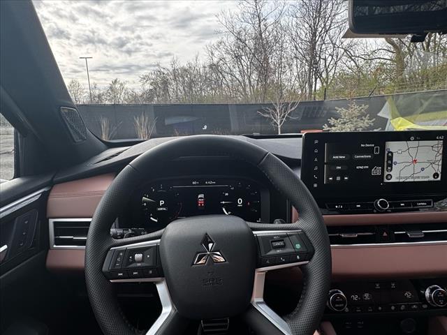 2025 Mitsubishi Outlander SEL