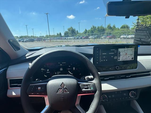 2025 Mitsubishi Outlander SEL Platinum Edition