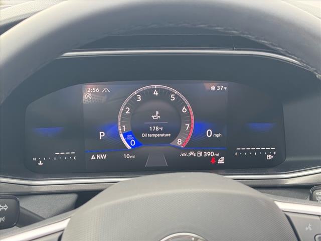 2025 Volkswagen Taos SE Black 4Motion