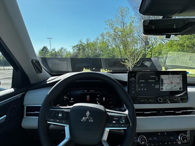 2025 Mitsubishi Outlander SEL Platinum Edition