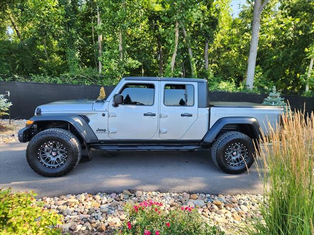 2020 Jeep Gladiator Sport