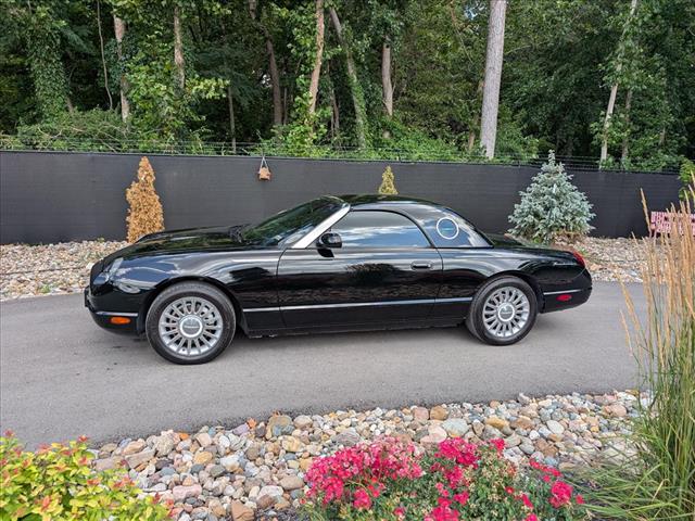 2005 Ford Thunderbird Deluxe