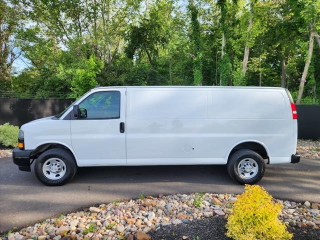 2023 Chevrolet Express 2500