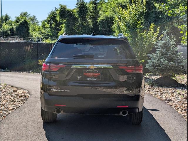 2022 Chevrolet Traverse LT Leather