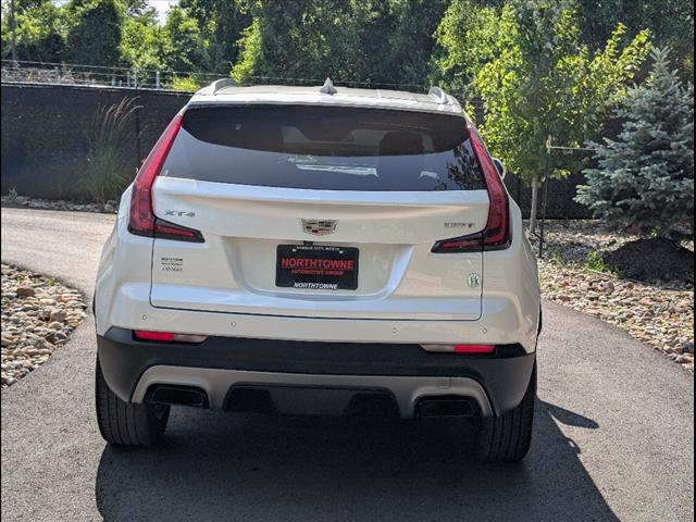 2020 Cadillac XT4 Premium Luxury
