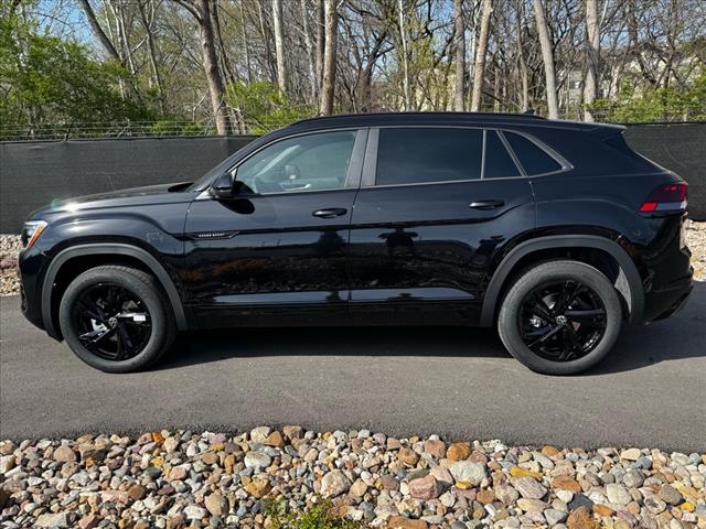2025 Volkswagen Atlas Cross Sport SEL R-Line Black 4Motion