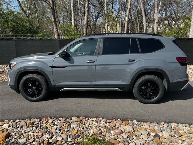 2025 Volkswagen Atlas Peak Edition 4Motion
