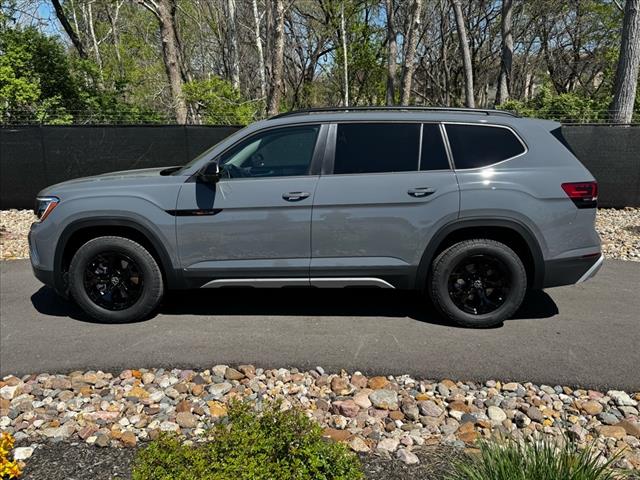 2025 Volkswagen Atlas Peak Edition 4Motion
