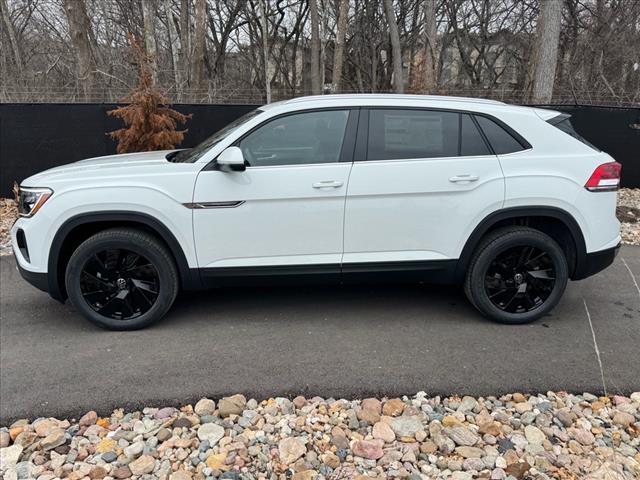 2025 Volkswagen Atlas Cross Sport SE 4Motion