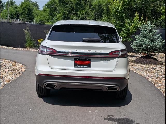 2020 Lincoln Nautilus Standard