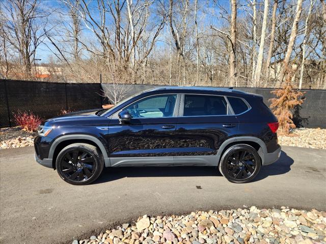 2024 Volkswagen Taos SEL 4Motion