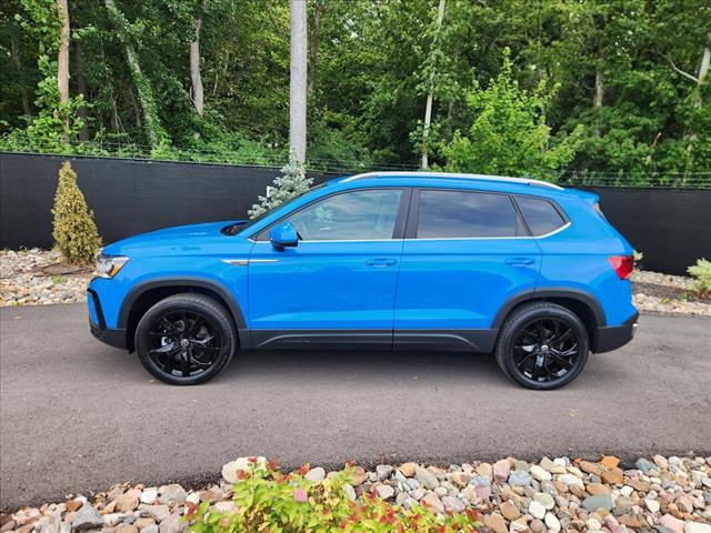 2022 Volkswagen Taos SE 4Motion