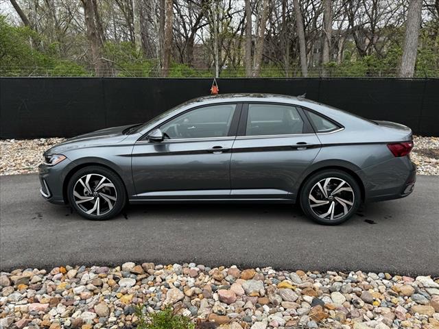 2025 Volkswagen Jetta SEL