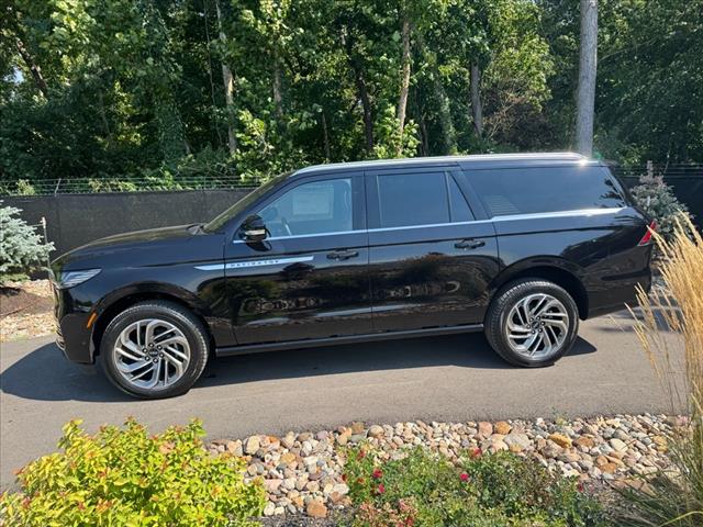 2025 Lincoln Navigator L Reserve