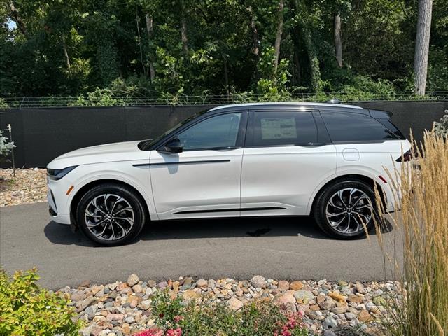 2025 Lincoln Nautilus Hybrid Reserve