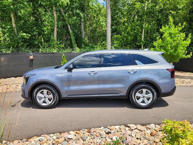 2024 Kia Sorento LX