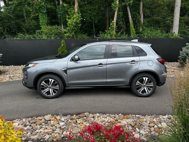 2025 Mitsubishi Outlander Sport SE