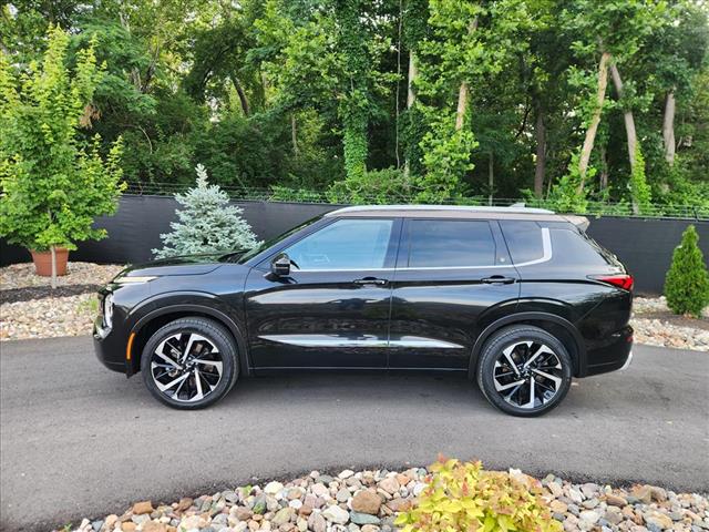 2023 Mitsubishi Outlander 40th Anniversary