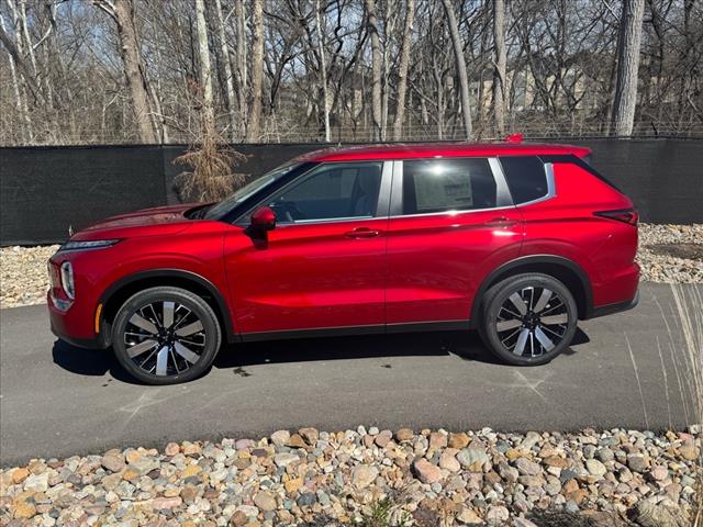 2025 Mitsubishi Outlander SE
