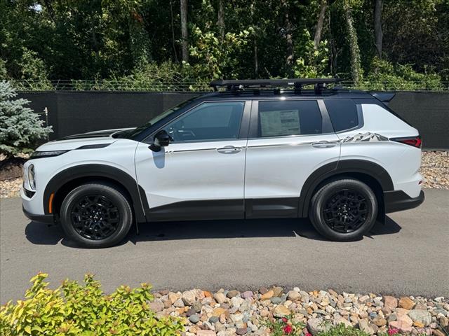 2025 Mitsubishi Outlander Trail Edition
