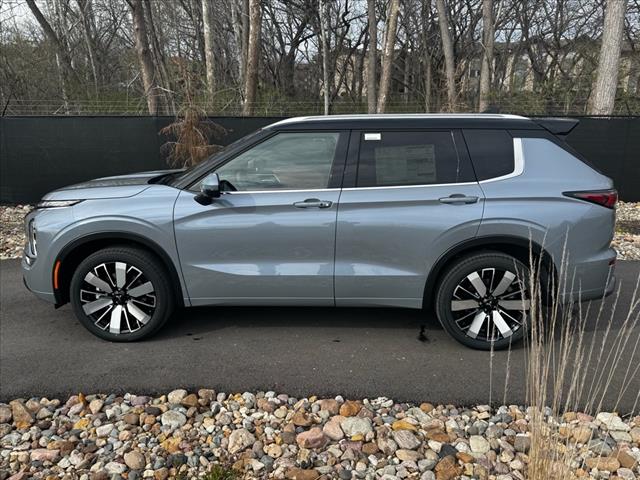 2025 Mitsubishi Outlander SEL
